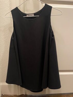 Black Sleeveless A-Line Women's Top